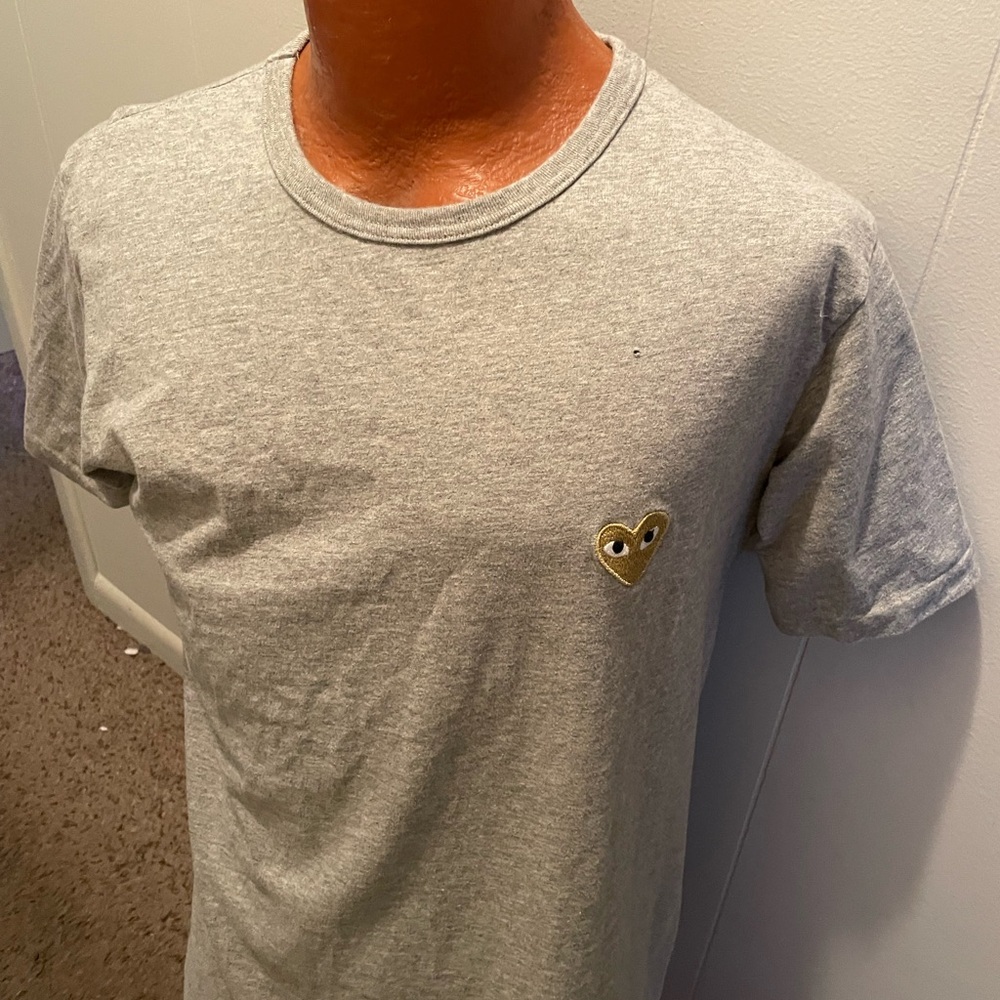 Comme des Garcons Gray Tee with Gold Heart